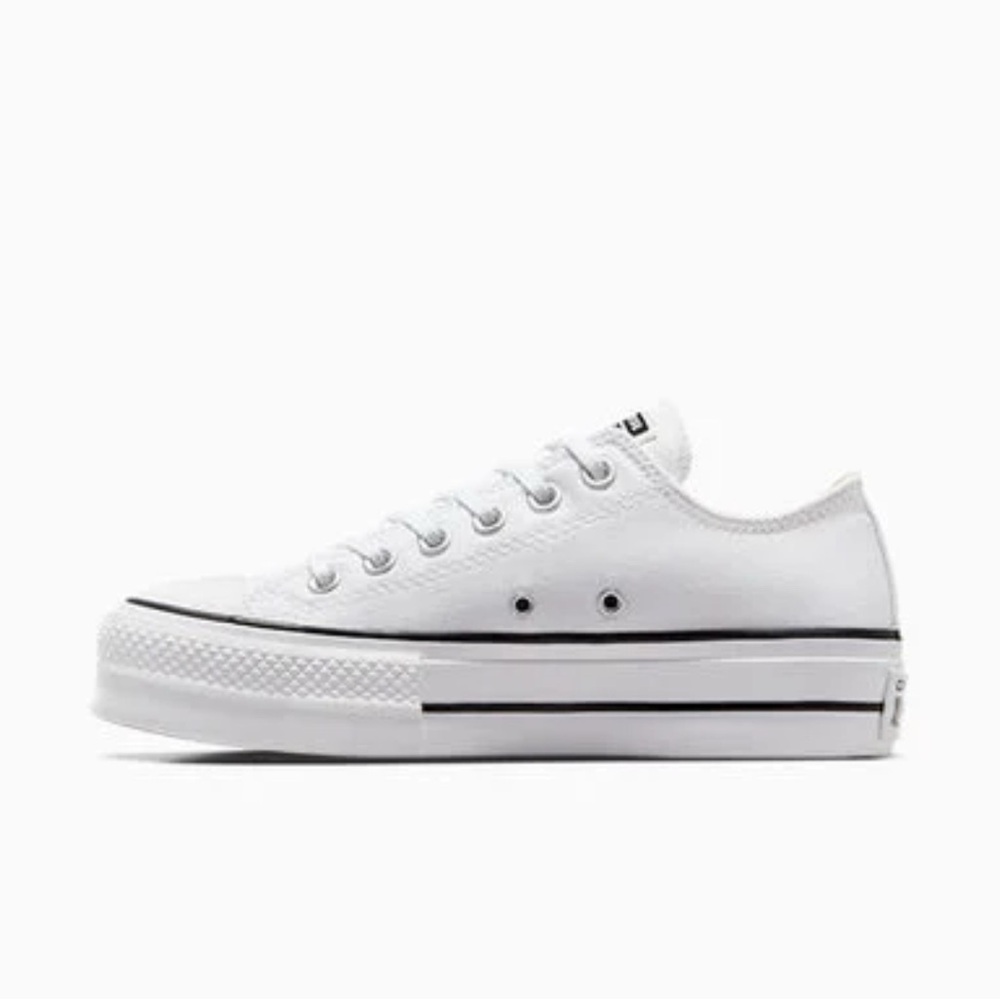 Sz 8  Women’s Converse Chuck Taylor All Star Platform